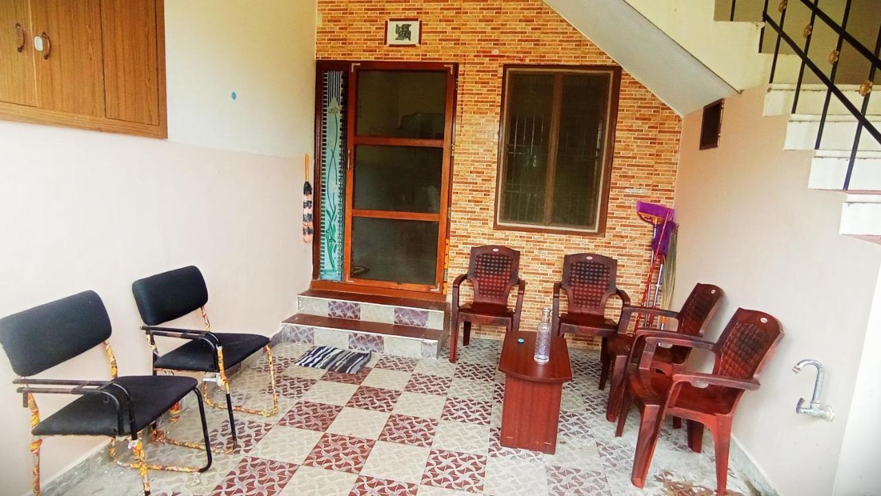 Thiru Arunai Guest House Tiruvannāmalai Eksteriør billede
